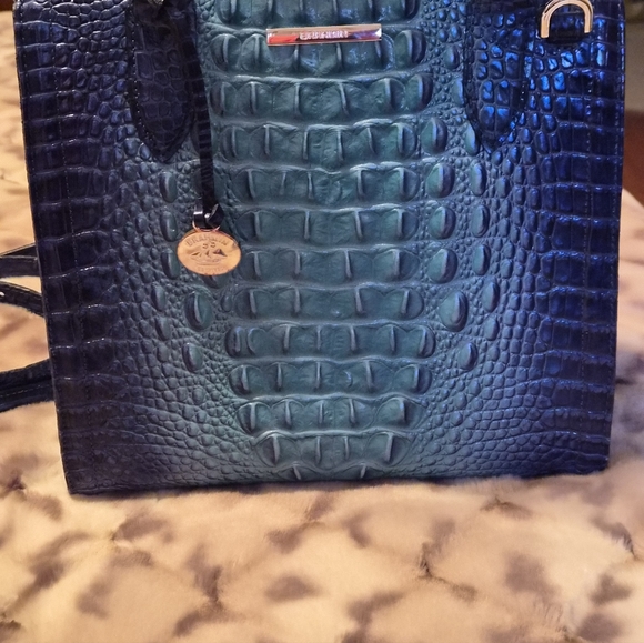 Small Caroline Handbag and Veronica Wallet - Picture 4 of 8